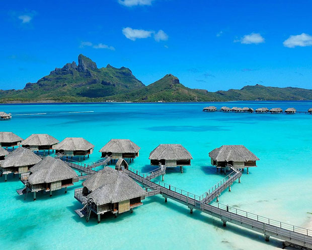 Four Seasons Bora Bora in Tahiti | A luxury Five-Star Resort in French Polynesia