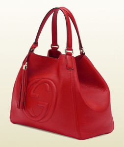Luxury shoulder hangbag signed by Gucci | De Luxo Sphere
