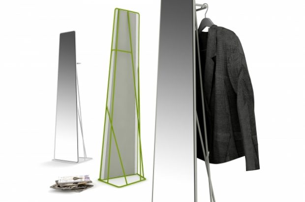 Watergate: the trapezoidal mirror (designed by Roberto Paoli)
