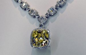 The world’s most expensive necklace on sale at $ 55 million