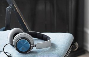 BeoPlay H6 Special Edition by Bang and Olufsen headphones unite colour and sound