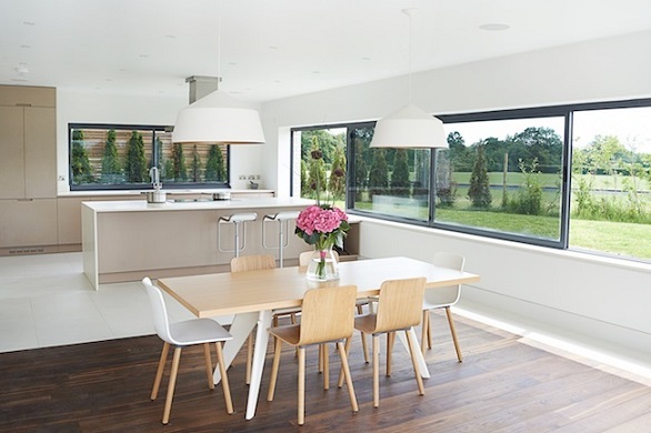 Open doors | A dream kitchen connected to the outside in the UK